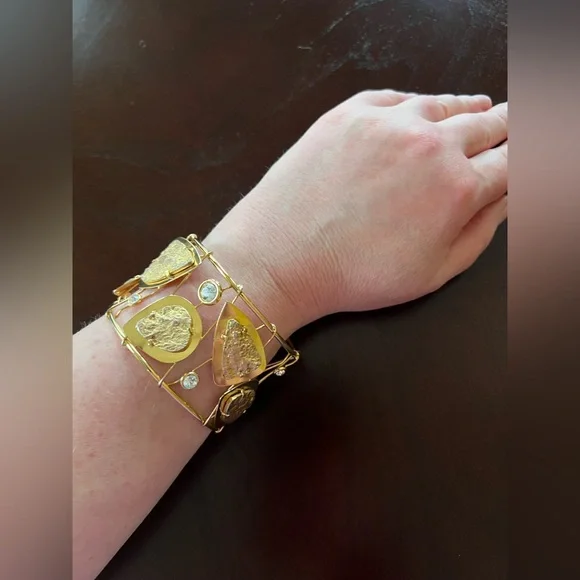 Bracelet Cuff Golden with Rhinestones One Size - Picture 11 of 12